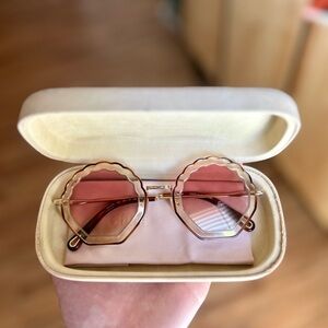 (LIKE NEW) purchased from another seller and never personally worn.